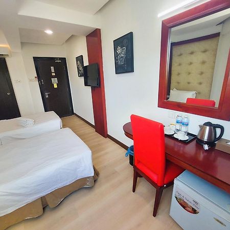 Celyn City Hotel Kota Kinabalu Exterior foto